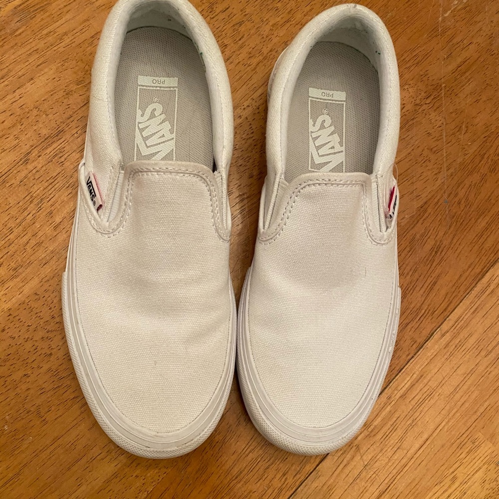 Vans Pro white slip on sneakers  M5, W6.5 unisex